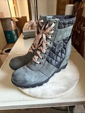 Sorel Gray Quilted Lace-Up Wedge Boots for Women